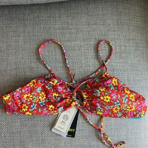 NWT! Alice Top Cossies